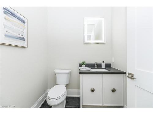 94 Millpond Road, Niagara-On-The-Lake, ON - Indoor Photo Showing Bathroom
