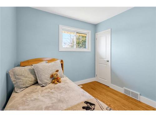31 Kent Street, St. Catharines, ON - Indoor Photo Showing Bedroom
