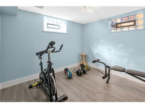 31 Kent Street, St. Catharines, ON - Indoor Photo Showing Gym Room