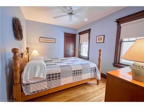 29 Taylor Avenue, St. Catharines, ON - Indoor Photo Showing Bedroom