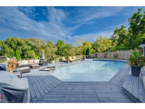 1539 St. Paul Street West Street W, St. Catharines, ON - Outdoor With Above Ground Pool With Deck Patio Veranda