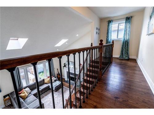 24 Sikorski Avenue, St. Catharines, ON - Indoor Photo Showing Other Room