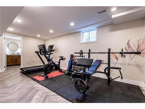 24 Sikorski Avenue, St. Catharines, ON - Indoor Photo Showing Gym Room