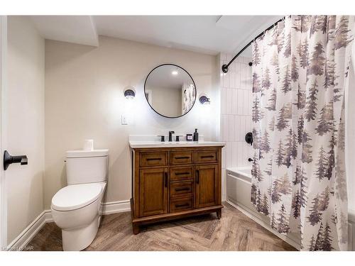 24 Sikorski Avenue, St. Catharines, ON - Indoor Photo Showing Bathroom