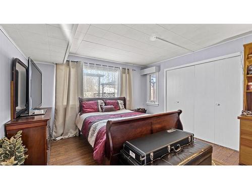 624 Daytona Drive, Fort Erie, ON - Indoor Photo Showing Bedroom