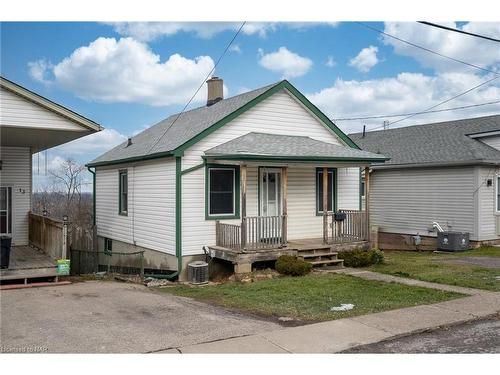 15 Ball Avenue E, St. Catharines, ON - Outdoor