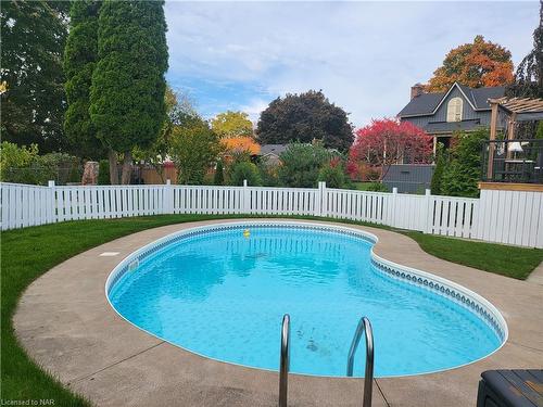 1 1/2 Corbett Avenue, St. Catharines, ON - Outdoor With In Ground Pool With Backyard