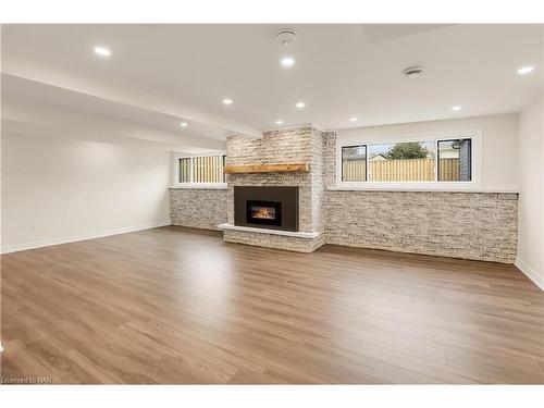 5 Ramsey Street, St. Catharines, ON - Indoor Photo Showing Living Room With Fireplace