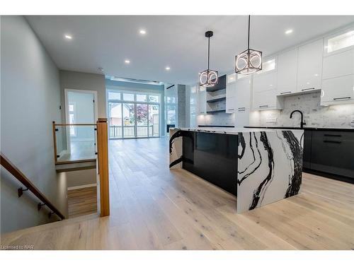 45A Lakeshore Road, St. Catharines, ON - Indoor Photo Showing Kitchen With Upgraded Kitchen