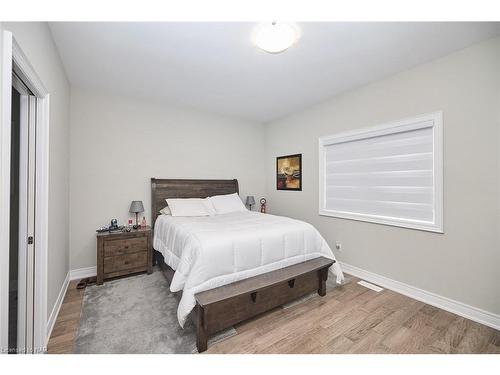 3544 Canfield Crescent Crescent, Stevensville, ON - Indoor Photo Showing Bedroom