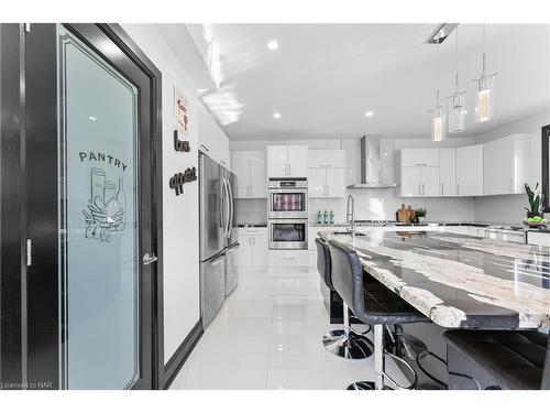 48 Kenmir Avenue, St. Davids, ON - Indoor Photo Showing Kitchen