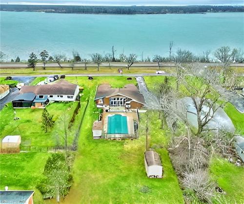 2179 Niagara Parkway, Fort Erie, ON - Outdoor With View