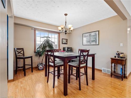 2979 Riselay Avenue, Ridgeway, ON - Indoor Photo Showing Dining Room