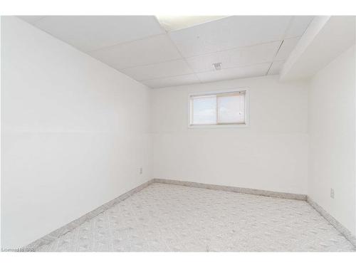 367 Brighton Avenue, Fort Erie, ON - Indoor Photo Showing Other Room