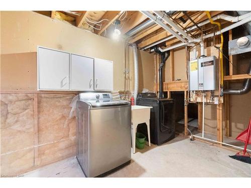 367 Brighton Avenue, Fort Erie, ON - Indoor Photo Showing Laundry Room
