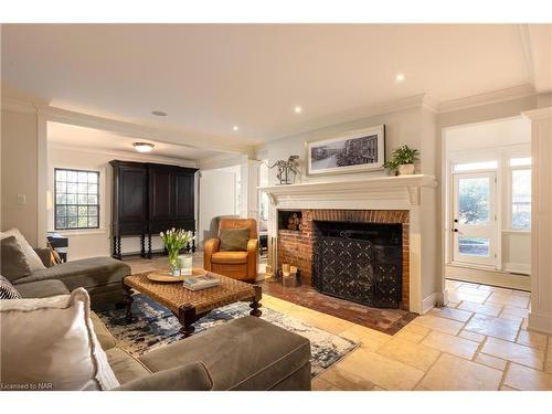 187 Queen Street, Niagara-On-The-Lake, ON - Indoor Photo Showing Living Room With Fireplace