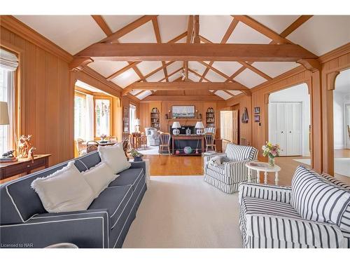 5189 Abino Hills Road, Ridgeway, ON - Indoor Photo Showing Living Room With Fireplace