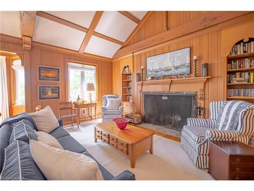 5189 Abino Hills Road, Ridgeway, ON - Indoor Photo Showing Dining Room