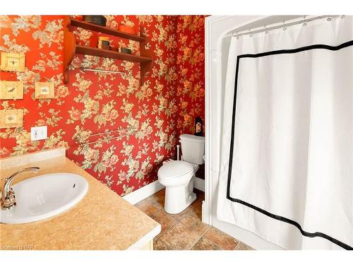 619 King Street, Niagara-On-The-Lake, ON - Indoor Photo Showing Bathroom