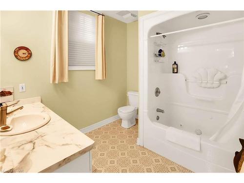 619 King Street, Niagara-On-The-Lake, ON - Indoor Photo Showing Bathroom
