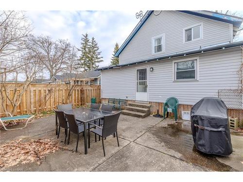 401 Maplewood Avenue, Crystal Beach, ON - Outdoor With Deck Patio Veranda With Exterior