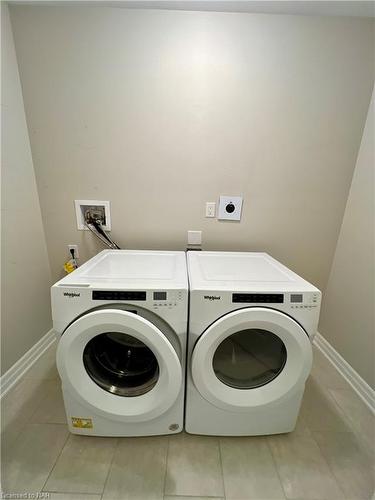 307-1880 Gordon Street, Guelph, ON - Indoor Photo Showing Laundry Room