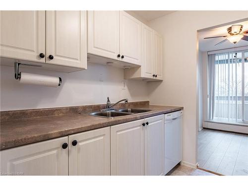 507-365 Geneva Street, St. Catharines, ON - Indoor Photo Showing Kitchen With Double Sink