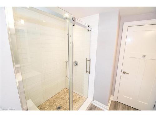 610 Charlotte Street, Niagara-On-The-Lake, ON - Indoor Photo Showing Bathroom