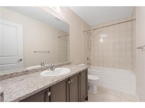8633 Sourgum Avenue, Niagara Falls, ON - Indoor Photo Showing Bathroom