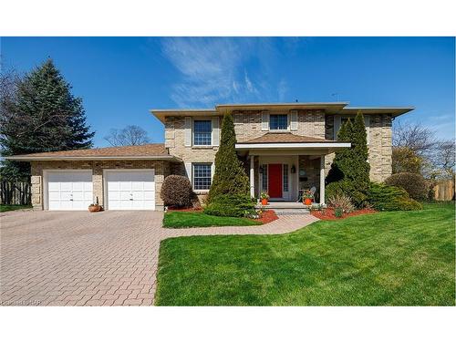 16 Lantana Circle, St. Catharines, ON - Outdoor With Body Of Water With In Ground Pool