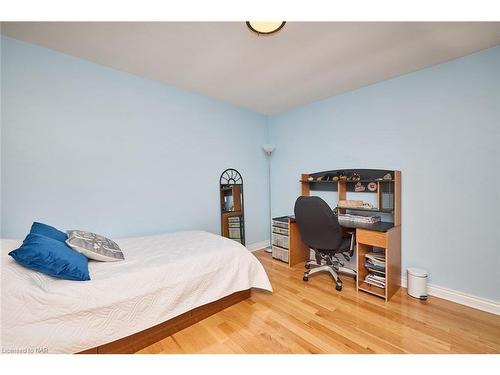 16 Lantana Circle, St. Catharines, ON - Indoor Photo Showing Bedroom