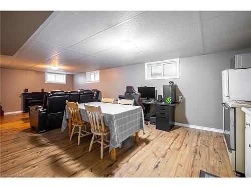 132 Dufferin Street E, St. Catharines, ON - Indoor Photo Showing Basement