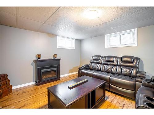132 Dufferin Street E, St. Catharines, ON - Indoor With Fireplace