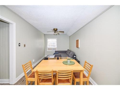 5267 Mcrae Street, Niagara Falls, ON - Indoor Photo Showing Dining Room