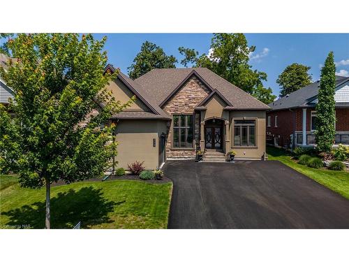 713 Clarence Street, Port Colborne, ON - Outdoor With Facade