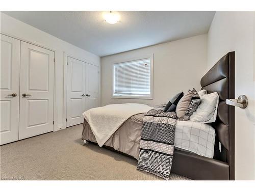 156 Schooners Lane, Thornbury, ON - Indoor Photo Showing Bedroom