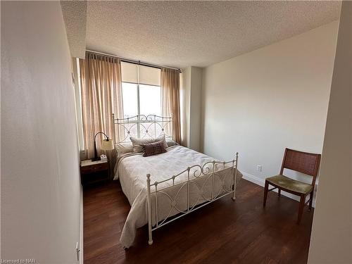 Ph2-3 Towering Heights Boulevard, St. Catharines, ON - Indoor Photo Showing Bedroom