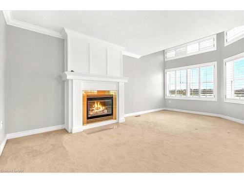 9-88 Lakeport Road, St. Catharines, ON - Indoor With Fireplace