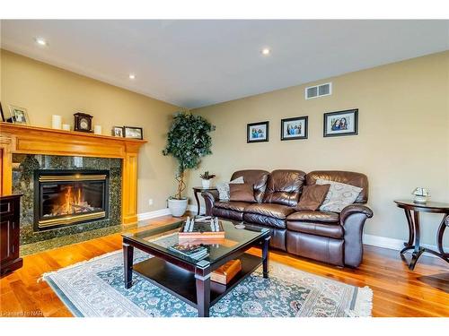 71 Stella Street, Fonthill, ON - Indoor Photo Showing Living Room With Fireplace