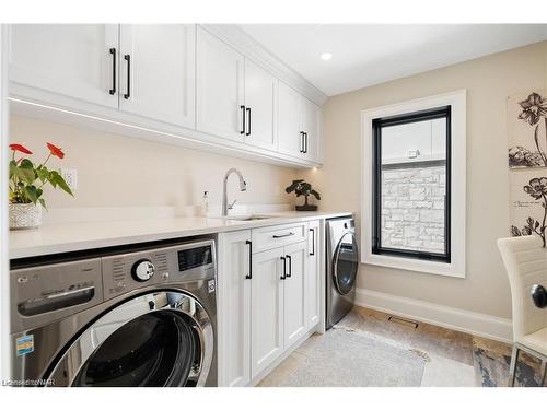 110 Millpond Road, Niagara-On-The-Lake, ON - Indoor Photo Showing Laundry Room