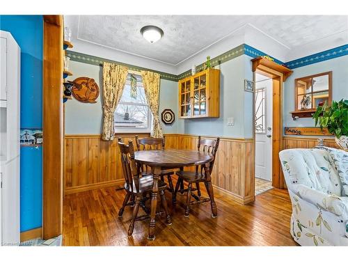 11694 Burnaby Road, Wainfleet, ON - Indoor Photo Showing Dining Room