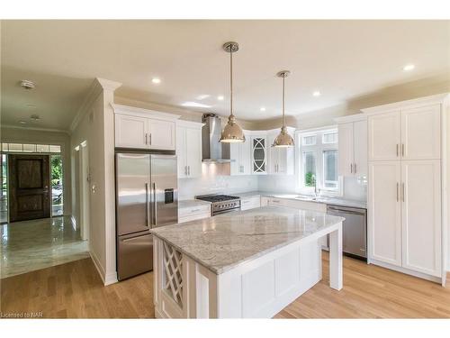 Lot 2 Oakley Drive, Virgil, ON - Indoor Photo Showing Kitchen With Upgraded Kitchen