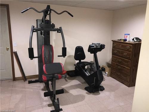 1193 Pettit Road, Fort Erie, ON - Indoor Photo Showing Gym Room
