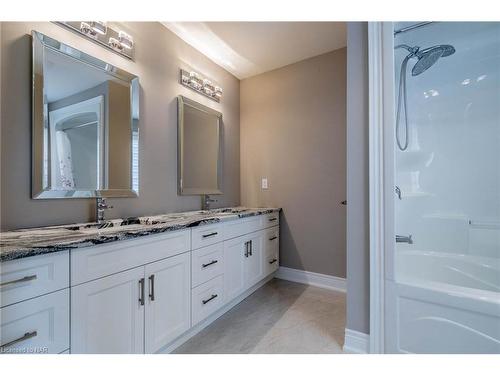 8 Tuscany Court, St. Catharines, ON - Indoor Photo Showing Bathroom