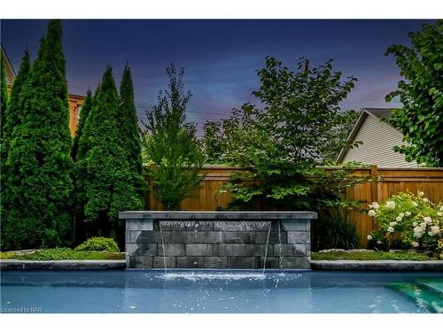 8 Tuscany Court, St. Catharines, ON - Outdoor With Backyard