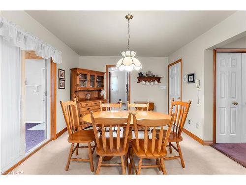 6659 Waters Avenue, Niagara Falls, ON - Indoor Photo Showing Dining Room