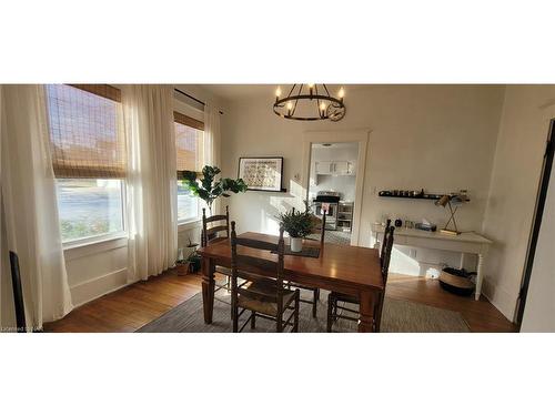 633 Niagara Boulevard, Fort Erie, ON - Indoor Photo Showing Dining Room