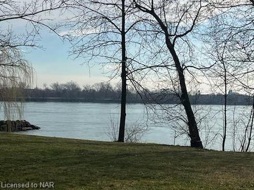 633 Niagara Boulevard, Fort Erie, ON - Outdoor With Body Of Water With View