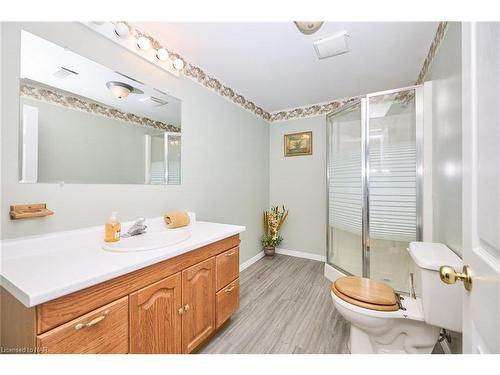 976 Colette Road, Fort Erie, ON - Indoor Photo Showing Bathroom
