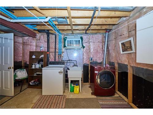 976 Colette Road, Fort Erie, ON - Indoor Photo Showing Laundry Room